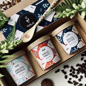 DARILNI PAKET "PEDAGOGOM V ZAHVALO 9" 4/1 (čaj + piškoti + kava + žlička) - v darilni škatli