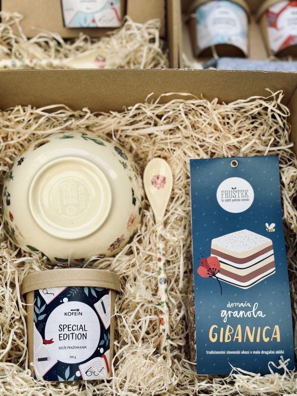 DARILNI PAKET "PEDAGOGOM V ZAHVALO 13 – ZAJTRK" (skledica + žlička + granola + kava) - v darilni škatli - slika 6